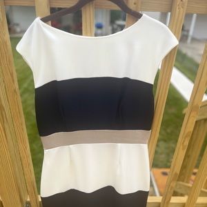 Sheath dress, color blocked style